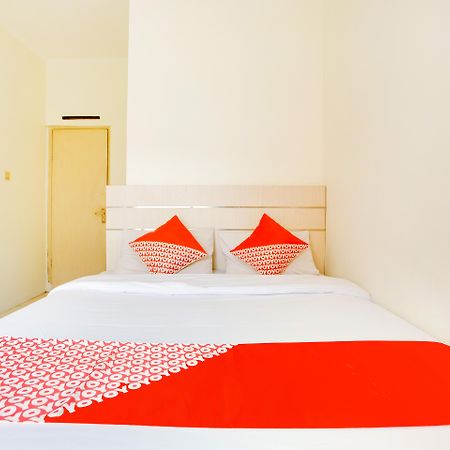 Reddoorz @ Hotel Arimbi Dewi Sartika Baru Bandung Eksteriør billede