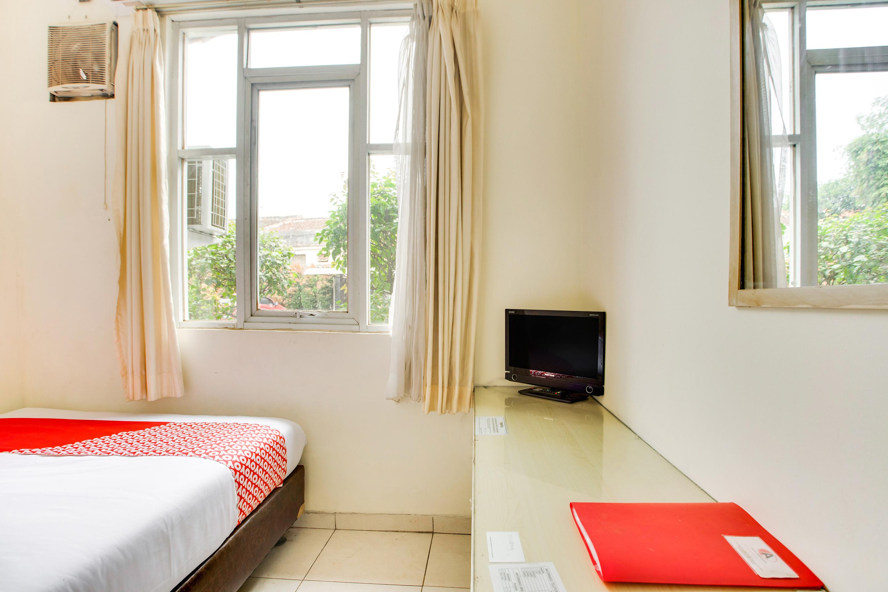 Reddoorz @ Hotel Arimbi Dewi Sartika Baru Bandung Eksteriør billede