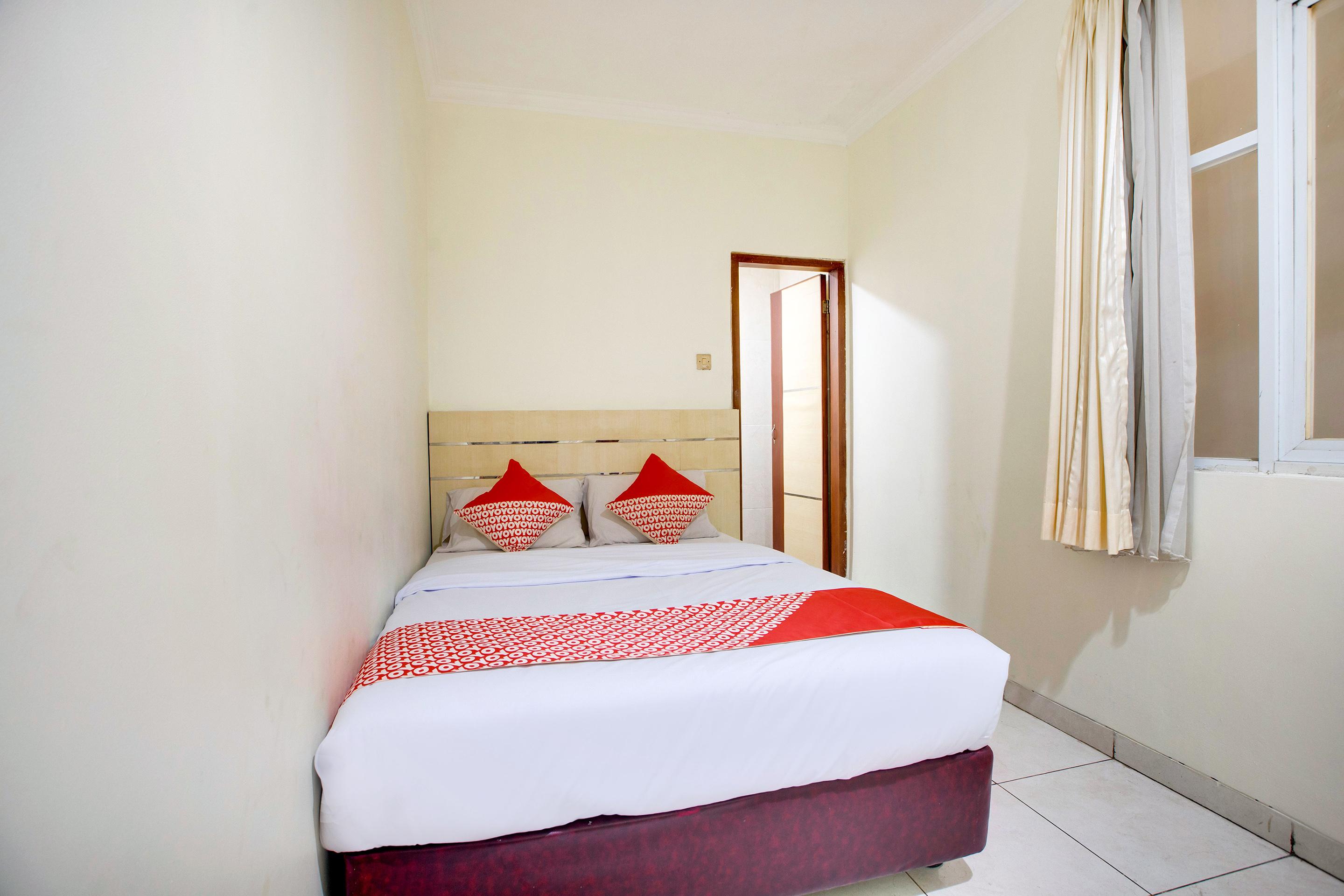 Reddoorz @ Hotel Arimbi Dewi Sartika Baru Bandung Eksteriør billede